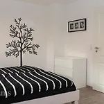 Ostseelagune Zingst, Exklusive Dhh, Strandnah, Sauna, Kamin, 3 Sz, 2 Baeder, Glasfaser, Haustierfrei, Garten Mit Suedterrasse, E-ladesaeule, 2 Stellplaetze, Strandkorb, Fahrradschuppen, Waschmaschine, Trockner, Nichtraucher
