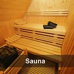 Ostseelagune Zingst, Exklusive Dhh, Strandnah, Sauna, Kamin, 3 Sz, 2 Baeder, Glasfaser, Haustierfrei, Garten Mit Suedterrasse, E-ladesaeule, 2 Stellplaetze, Strandkorb, Fahrradschuppen, Waschmaschine, Trockner, Nichtraucher