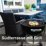 Holiday home Ostseelagune Zingst, Exklusive Dhh, Strandnah, Sauna, Kamin, 3 Sz, 2 Baeder, Glasfaser, Haustierfrei, Garten Mit Suedterrasse, E-ladesaeule, 2 Stellplaetze, Strandkorb, Fahrradschuppen, Waschmaschine, Trockner, Nichtraucher Zingst