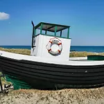 Ostseelagune Zingst, Exklusive Dhh, Strandnah, Sauna, Kamin, 3 Sz, 2 Baeder, Glasfaser, Haustierfrei, Garten Mit Suedterrasse, E-ladesaeule, 2 Stellplaetze, Strandkorb, Fahrradschuppen, Waschmaschine, Trockner, Nichtraucher *