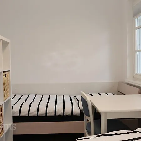 Ostseelagune Zingst, Exklusive Dhh, Strandnah, Sauna, Kamin, 3 Sz, 2 Baeder, Glasfaser, Garten Mit Suedterrasse, E-ladesaeule, 2 Stellplaetze, Strandkorb, Fahrradschuppen, Waschmaschine, Trockner