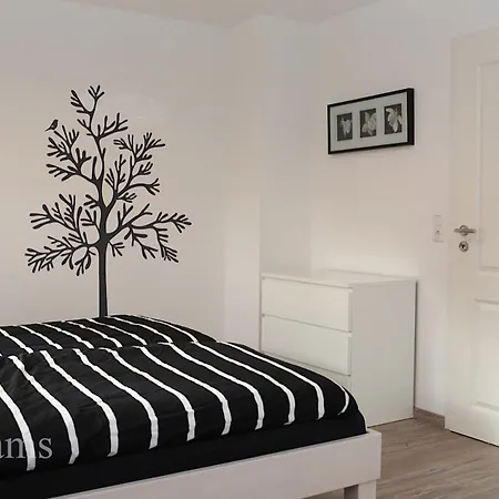 Ostseelagune Zingst, Exklusive Dhh, Strandnah, Sauna, Kamin, 3 Sz, 2 Baeder, Glasfaser, Garten Mit Suedterrasse, E-ladesaeule, 2 Stellplaetze, Strandkorb, Fahrradschuppen, Waschmaschine, Trockner