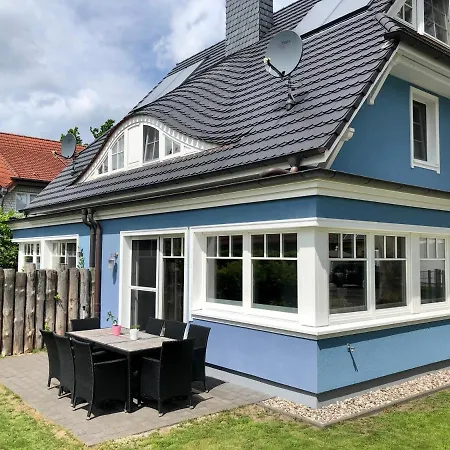 Exklusive Dhh - Haustierfrei - Sauna - Kamin - Ostseelagune Zingst, Strandnah, 3 Sz, 2 Baeder, Glasfaser, Garten Mit Suedterrasse, E-ladesaeule, 2 Stellplaetze, Strandkorb, Fahrradschuppen, Waschmaschine, Trockner, Nichtraucher Zingst