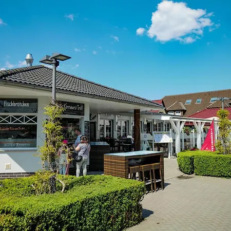 Ostseelagune Zingst, Exklusive Dhh, Strandnah, Sauna, Kamin, 3 Sz, 2 Baeder, Glasfaser, Garten Mit Suedterrasse, E-ladesaeule, 2 Stellplaetze, Strandkorb, Fahrradschuppen, Waschmaschine, Trockner *