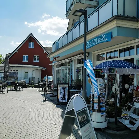 Exklusive Dhh - Haustierfrei - Sauna - Kamin - Ostseelagune Zingst, Strandnah, 3 Sz, 2 Baeder, Glasfaser, Garten Mit Suedterrasse, E-ladesaeule, 2 Stellplaetze, Strandkorb, Fahrradschuppen, Waschmaschine, Trockner, Nichtraucher