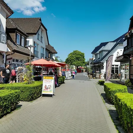 Ostseelagune Zingst, Exklusive Dhh, Strandnah, Sauna, Kamin, 3 Sz, 2 Baeder, Glasfaser, Garten Mit Suedterrasse, E-ladesaeule, 2 Stellplaetze, Strandkorb, Fahrradschuppen, Waschmaschine, Trockner * Zingst